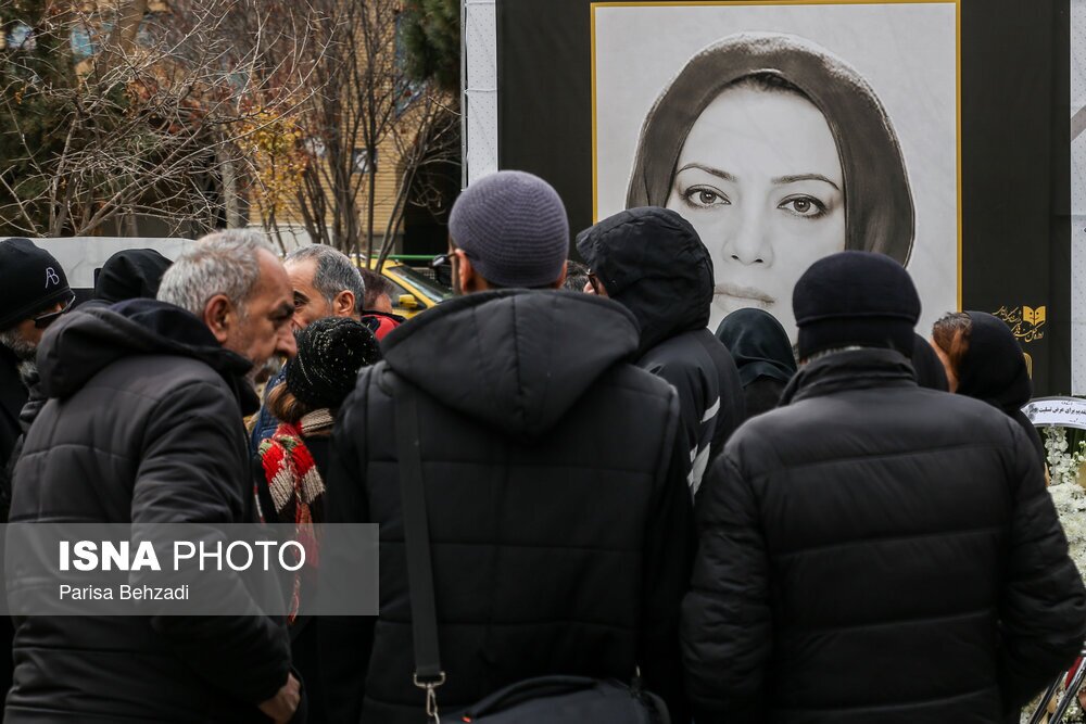 پردیس افکاری در کنار مهری ودادیان آرام گرفت / «امان از این زود رفتن‌های تلخ»